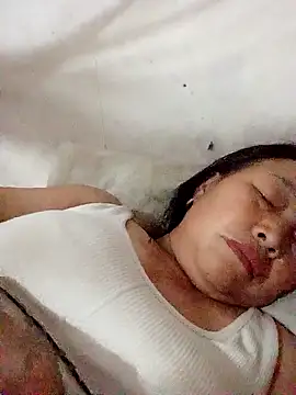 heesuu11 online show from April 4, 4:02 pm