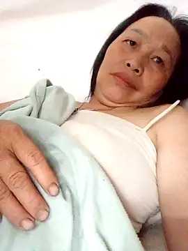 heesuu11 online show from April 5, 6:36 pm