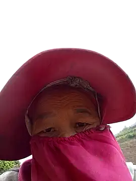 heesuu11 online show from April 1, 8:59 am