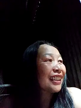 heesuu11 online show from April 10, 1:07 pm