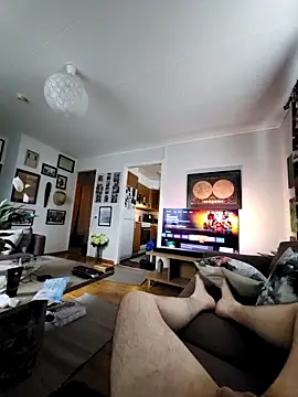 swecockforhead online show from April 2, 10:22 am