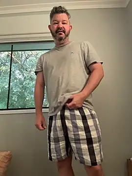 chubbylittlesecret online show from April 3, 8:37 pm