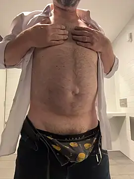 chubbylittlesecret online show from May 12, 4:20 am