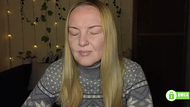 Snapshot of Bella_soulmate chatting on February 28, 6:24 am Bella soulmate online show from February 28, 6:24 am