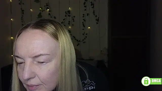 Snapshot of Bella_soulmate chatting on March 3, 12:23 pm Bella soulmate online show from March 3, 12:23 pm