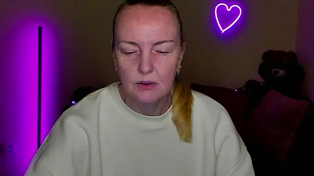 Bella soulmate online show from April 18, 11:23 am