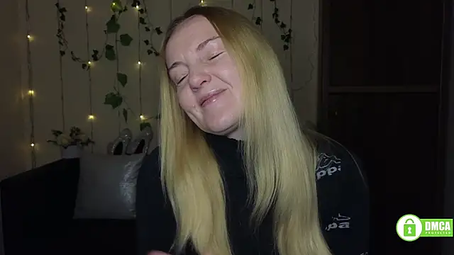 Snapshot of Bella_soulmate chatting on February 27, 12:27 pm Bella soulmate online show from February 27, 12:27 pm