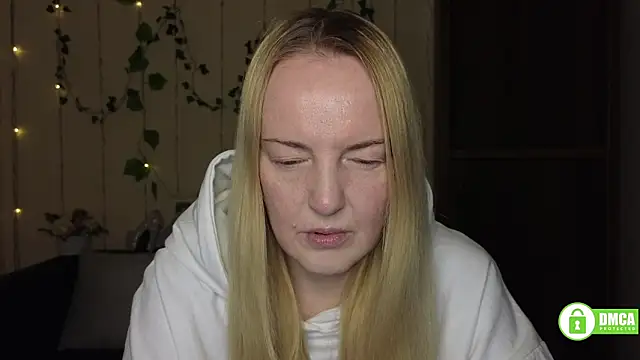 Snapshot of Bella_soulmate chatting on February 23, 1:01 pm Bella soulmate online show from February 23, 1:01 pm