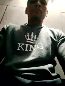 Snapshot of Rodr_go14 chatting on June 14, 1:02 am Rodr go14 online show from June 14, 1:02 am