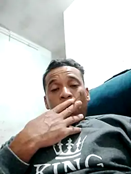 Snapshot of Rodr_go14 chatting on June 22, 1:44 am Rodr go14 online show from June 22, 1:44 am