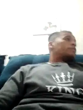 Snapshot of Rodr_go14 chatting on June 11, 2:53 am Rodr go14 online show from June 11, 2:53 am