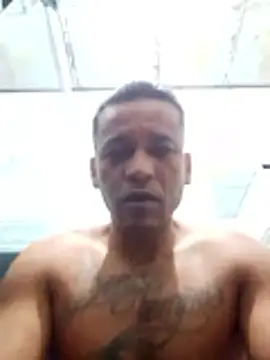 Snapshot of Rodr_go14 chatting on June 10, 11:44 am Rodr go14 online show from June 10, 11:44 am