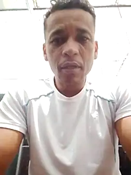 Snapshot of Rodr_go14 chatting on June 12, 4:27 pm Rodr go14 online show from June 12, 4:27 pm