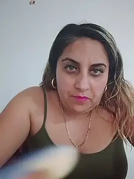 Snapshot of I_amXenox chatting on February 26, 1:00 pm I amXenox online show from February 26, 1:00 pm