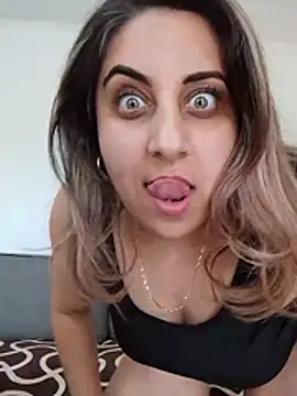 I amXenox online show from March 4, 11:18 am