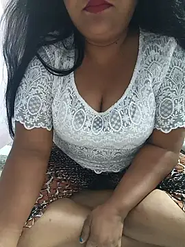 Moonae online show from April 10, 1:51 pm