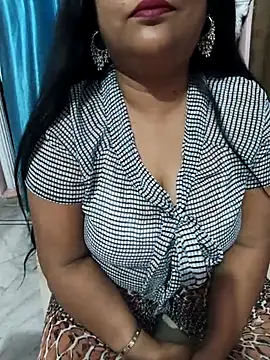 Moonae online show from April 16, 2:40 pm