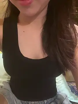 Snapshot of Sullys_ chatting on July 16, 4:59 pm Sullys online show from July 16, 4:59 pm