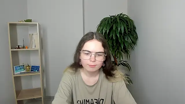 Snapshot of MyrlZangger chatting on February 27, 9:53 am MyrlZangger online show from February 27, 9:53 am