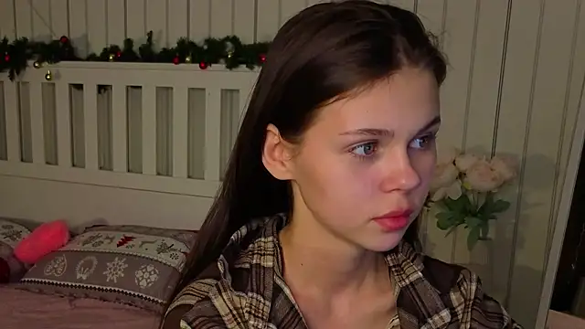 EarthaLevra online show from March 15, 9:11 pm