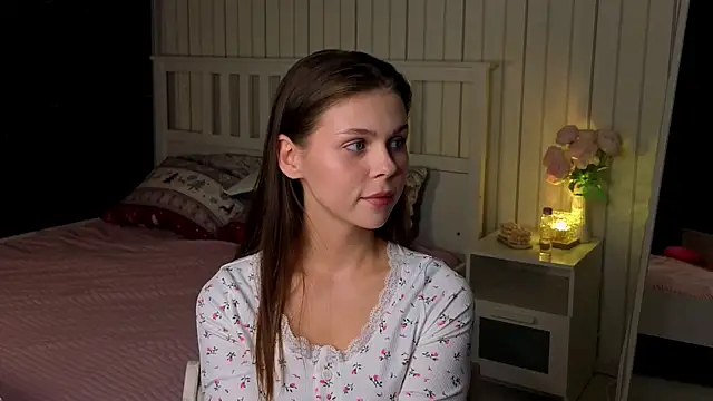 EarthaLevra online show from March 29, 6:31 pm