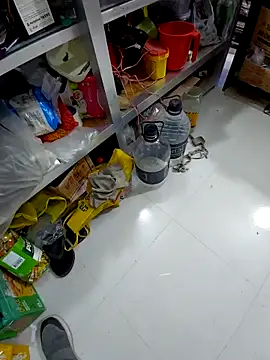 Snapshot of skynct2007 chatting on February 23, 2:39 pm skynct2007 online show from February 23, 2:39 pm