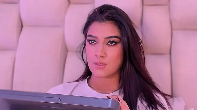 KatherineRuiz  online show from March 15, 12:34 pm