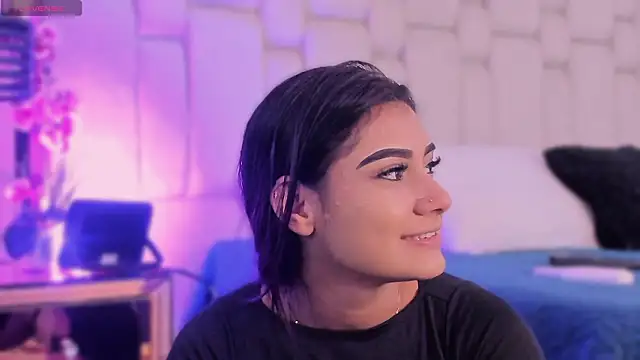 KatherineRuiz  online show from March 6, 12:11 pm