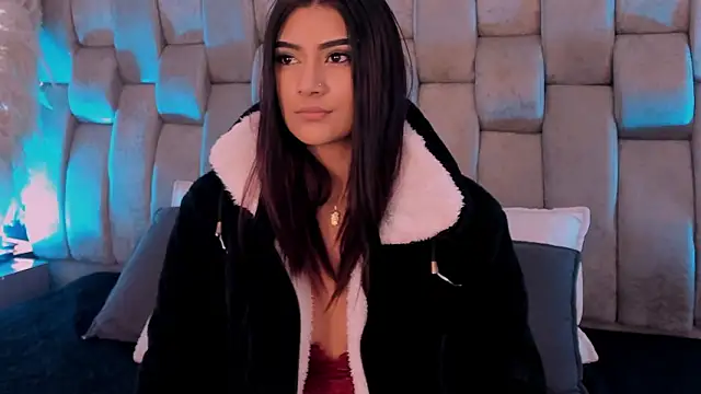 KatherineRuiz  online show from March 9, 12:30 pm