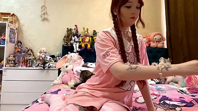 AlisaHoshiCos online show from April 17, 8:17 am