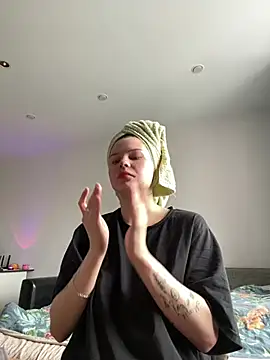 CindyMil online show from June 20, 3:55 am