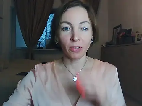 angelicfenix online show from February 28, 3:00 pm