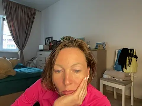 angelicfenix online show from April 1, 12:06 pm