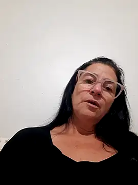 Camilegaucha online show from May 2, 1:11 am