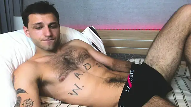 DarkRogue19 online show from April 8, 4:08 pm