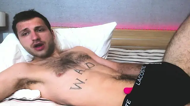 DarkRogue19 online show from March 20, 4:46 am