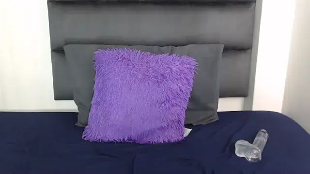 Ldidii online show from April 1, 1:23 pm