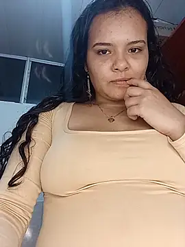 Emily Rouse23 online show from May 21, 3:04 am