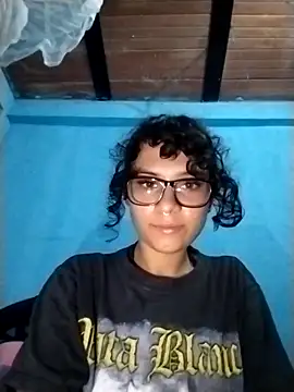 Snapshot of katty_scorpion chatting on February 23, 3:23 pm katty scorpion online show from February 23, 3:23 pm