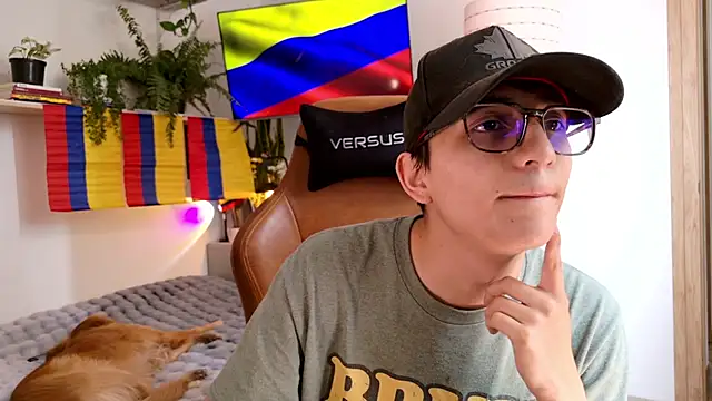 Snapshot of Sr_evann chatting on July 16, 5:32 pm Sr evann online show from July 16, 5:32 pm