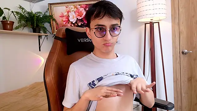 Sr evann online show from March 22, 4:19 pm