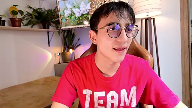 Sr evann online show from April 6, 3:02 pm