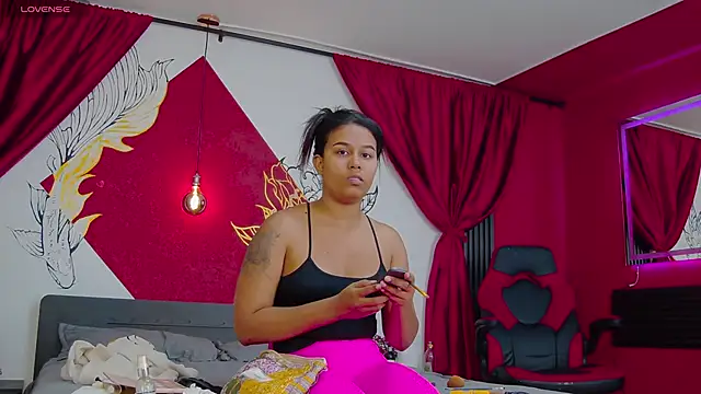 Luna Dante fox online show from March 12, 11:58 am