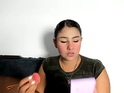 TatyGomez  online show from May 28, 3:47 am