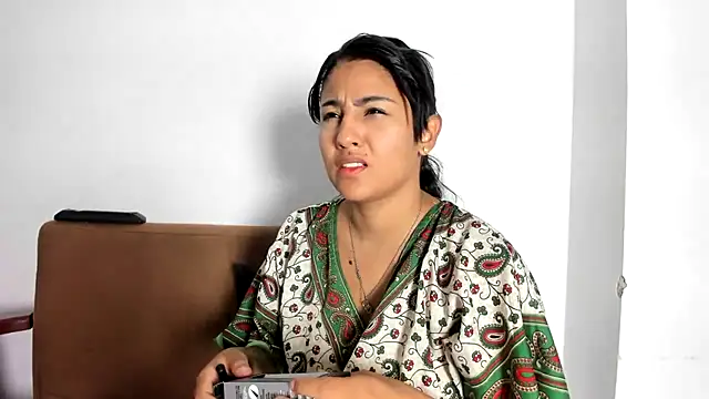 TatyGomez  online show from August 8, 7:48 am