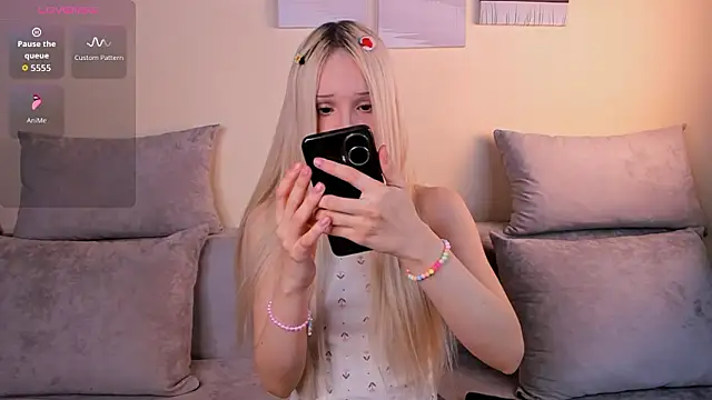 NoirCascade online show from March 17, 5:43 am