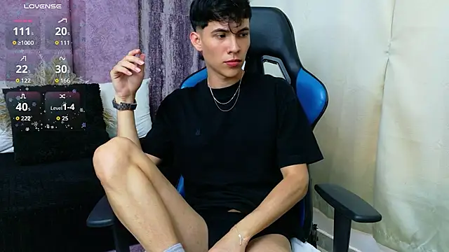 AronTawers online show from May 21, 8:06 pm
