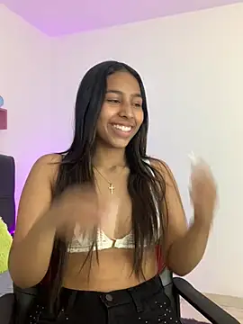 Snapshot of THALIA_EF chatting on February 23, 7:58 pm THALIA EF online show from February 23, 7:58 pm