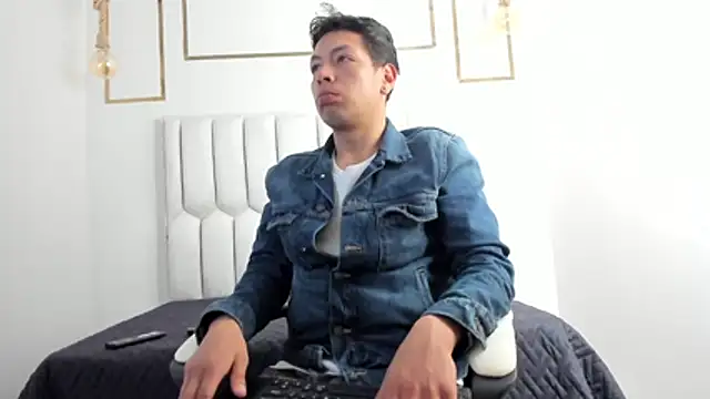 Snapshot of win_mds chatting on February 24, 1:56 pm win mds online show from February 24, 1:56 pm