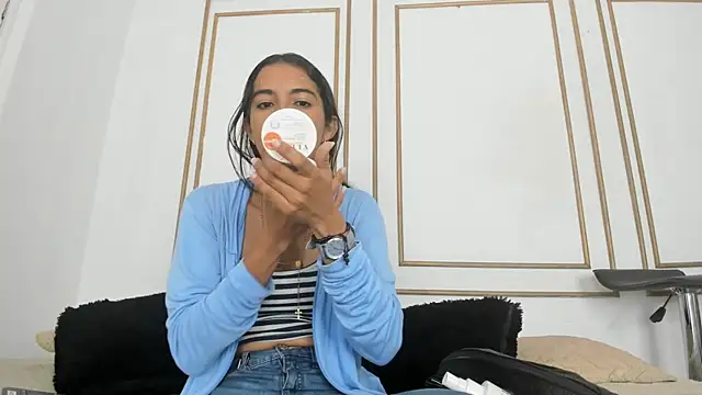 emily gaviria1 online show from May 27, 12:12 pm